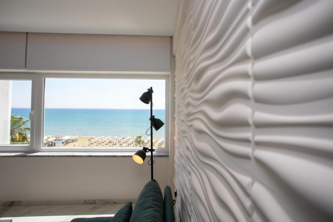 לרנקה Les Palmiers Sunorama Beach Apartments מראה חיצוני תמונה