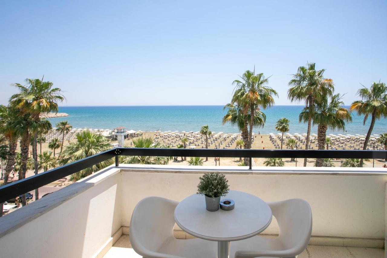 לרנקה Les Palmiers Sunorama Beach Apartments מראה חיצוני תמונה