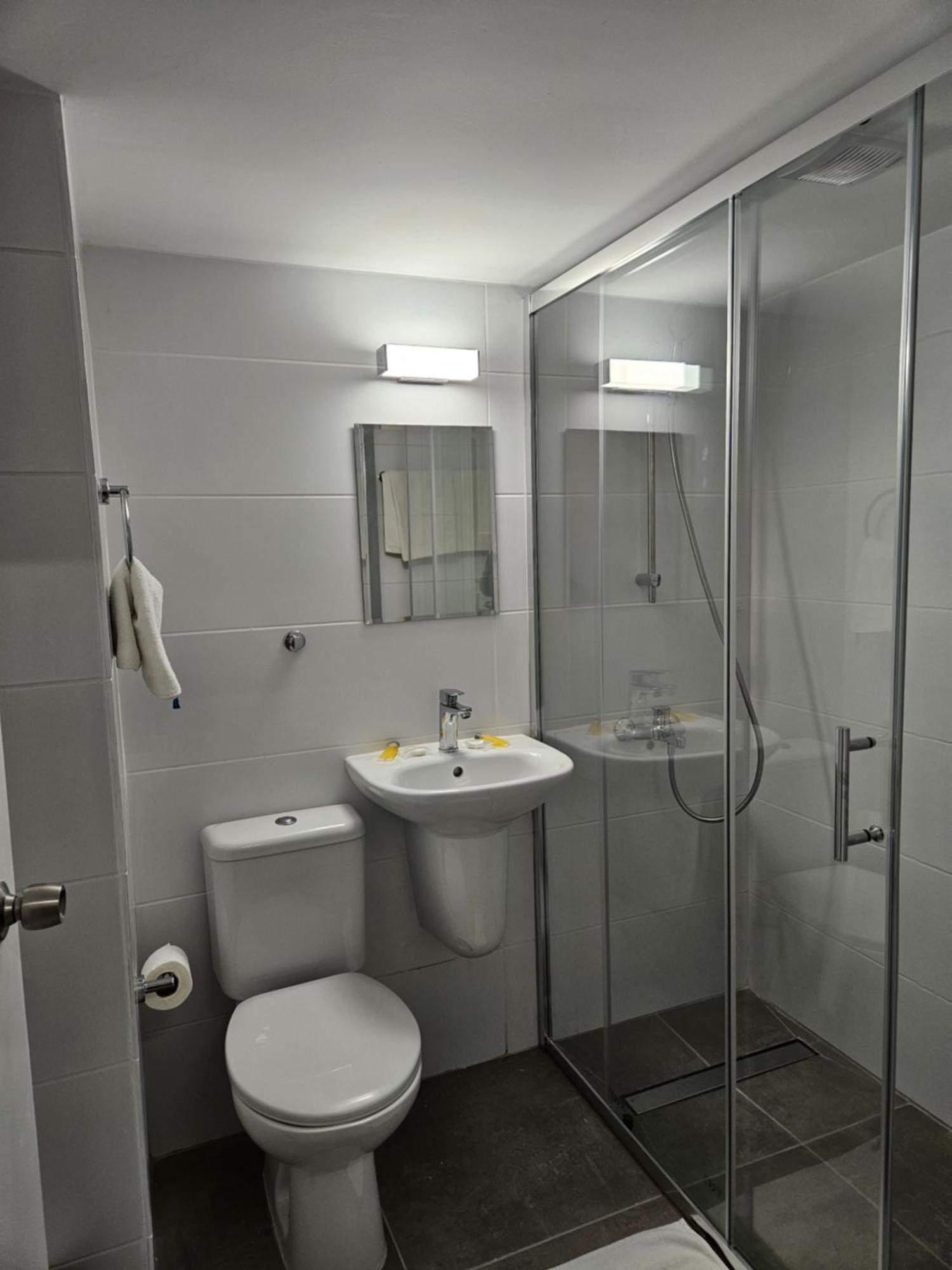 לרנקה Les Palmiers Sunorama Beach Apartments מראה חיצוני תמונה